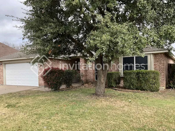 944 Carlin Ln, Burleson, TX 76028