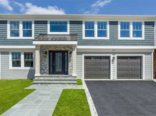 145 Windsor Ave, Rockville Centre, NY 11570