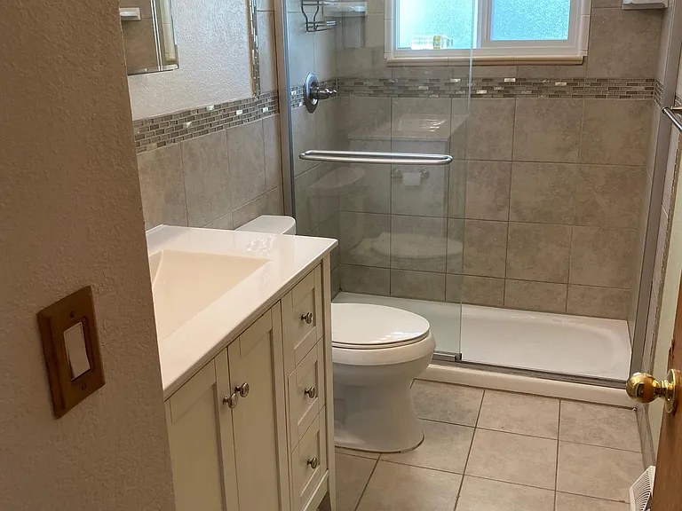 601 Brown Ave — Photo 5