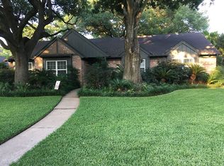 2718 Kenross St, Houston, TX 77043