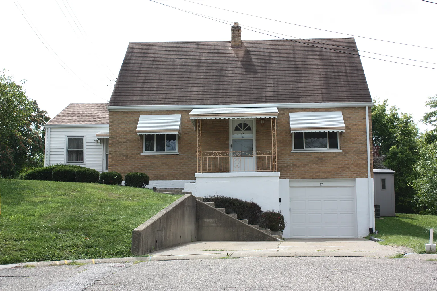 17 David Ct photo 1