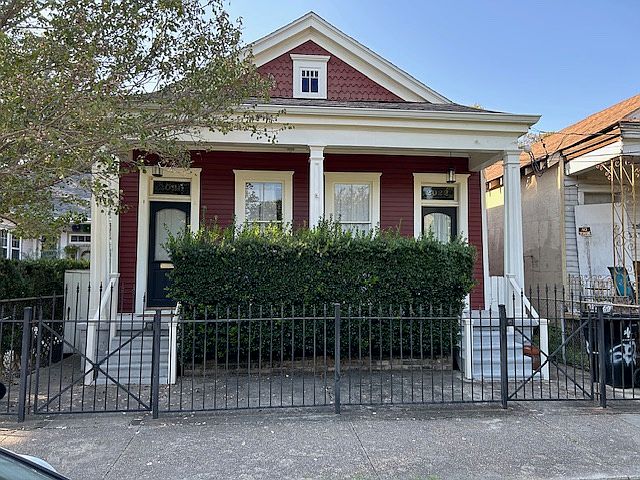 1st image of 2020A Burdette St