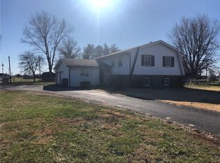 3855 E Carol Ct, Columbus, IN 47203