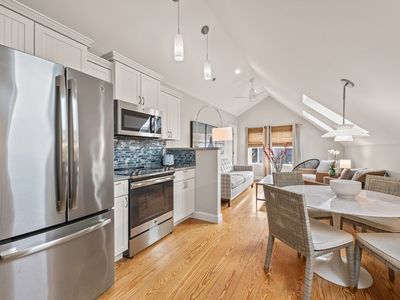 3 Race Rd #C, Provincetown, MA, 02657