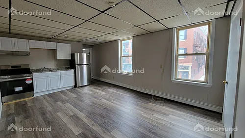 290 Central St #4 Photo 1