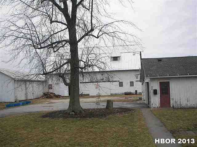 2nd image of 11266 Township Road 196
