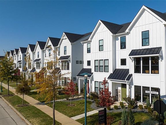 2nd image of 16552 Yellowwood Dr #51-302