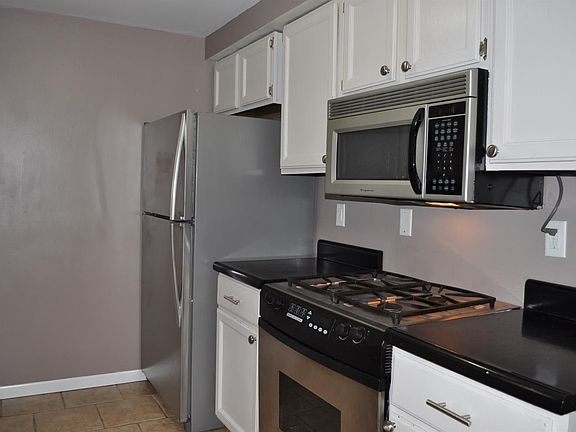 4th image of 2255 Garden Homes Dr
