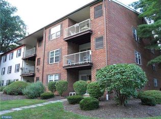 389 Drummers Ln, Wayne, PA 19087