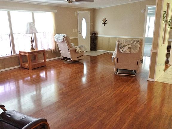 4th image of 34039 Dovewood Dr