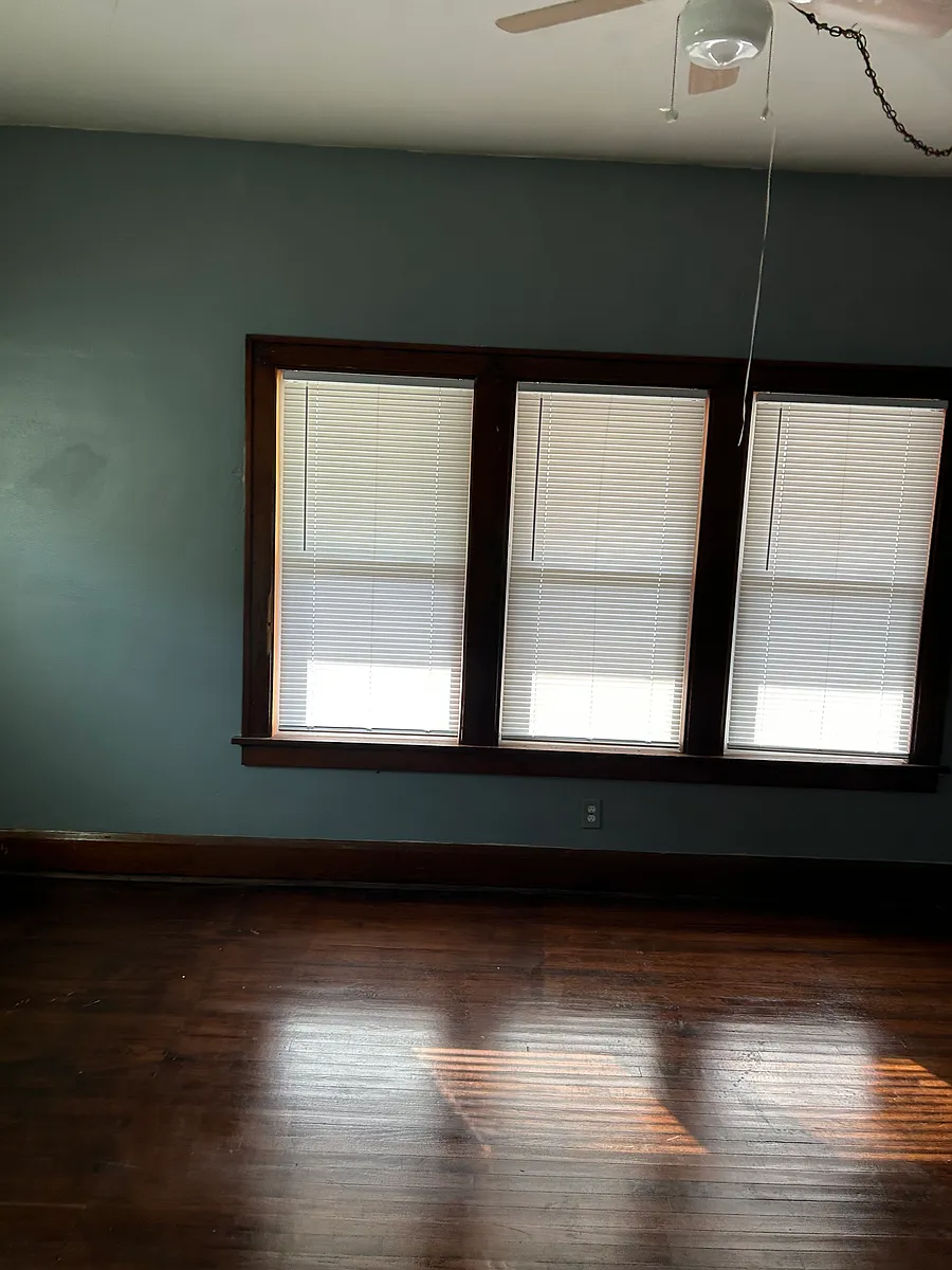 Building Photo - 414 Crittenden Ave