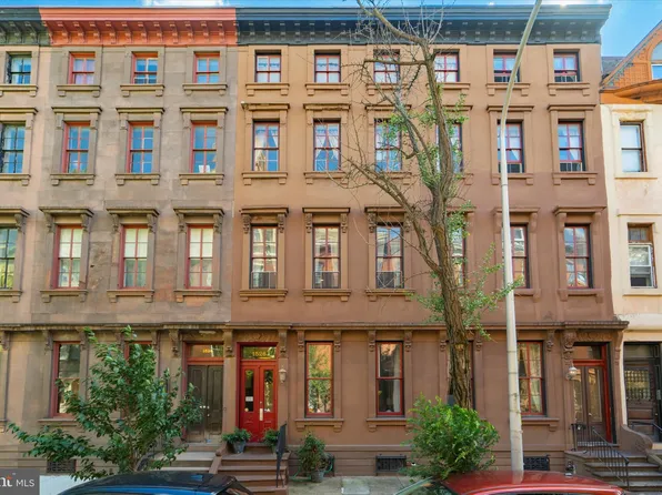 1526 Pine St APT 2A, Philadelphia, PA 19102