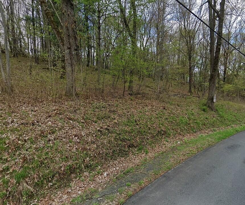2nd image of 122 Farrell Road