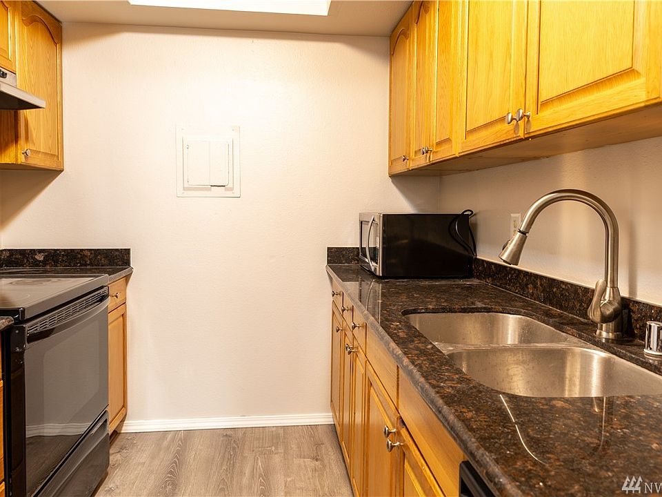 1st image of 14605 NE 34th St APT H8
