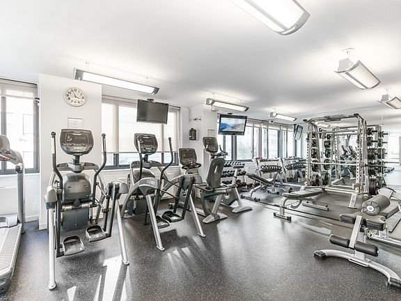 5th image of 400 W 55th St APT 15G