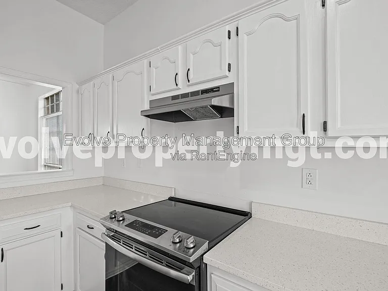 330 Bendigo Dr — Photo 11