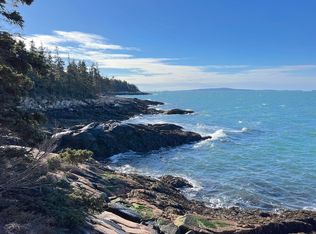 3 Jericho Bay Rd, Swans Island, ME 04685