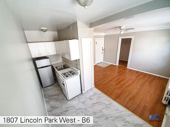 3rd image of 1807 N Lincoln Park #9-B6