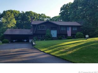 61 Morris Rd, Prospect, CT 06712