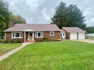 222 W 39th St, Erie, PA 16508