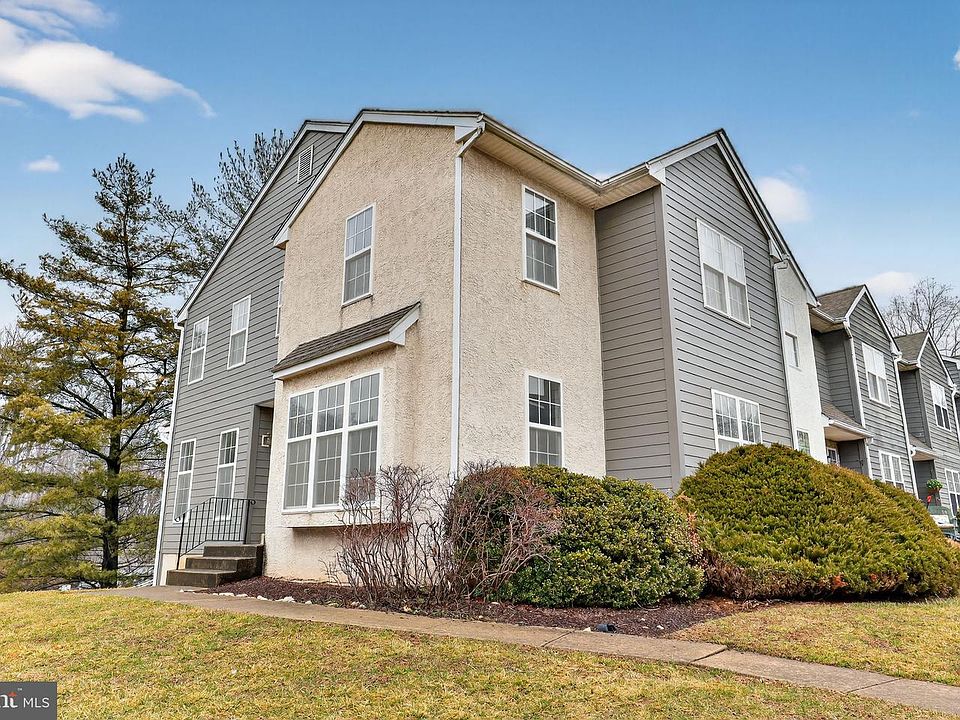 1st image of 189 Moria Pl #189