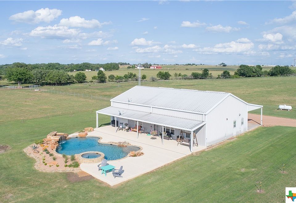 1st image of 211 County Road 317