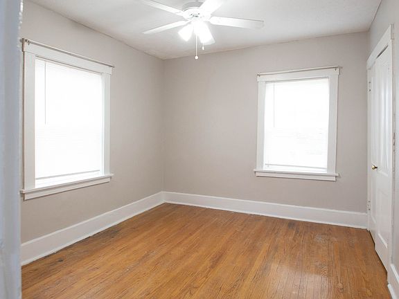 2nd image of 911 Forest Ave #911/05