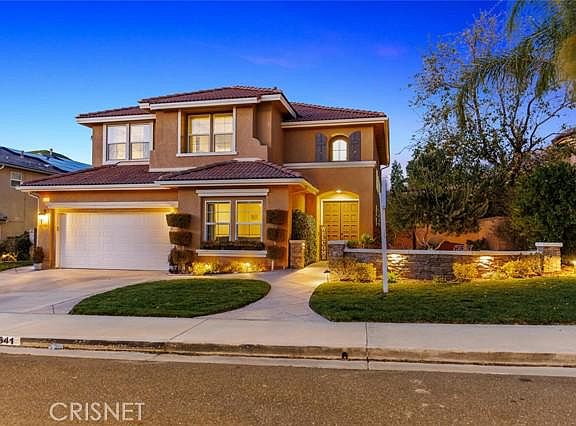 5th image of 21641 W Glen Canyon Pl