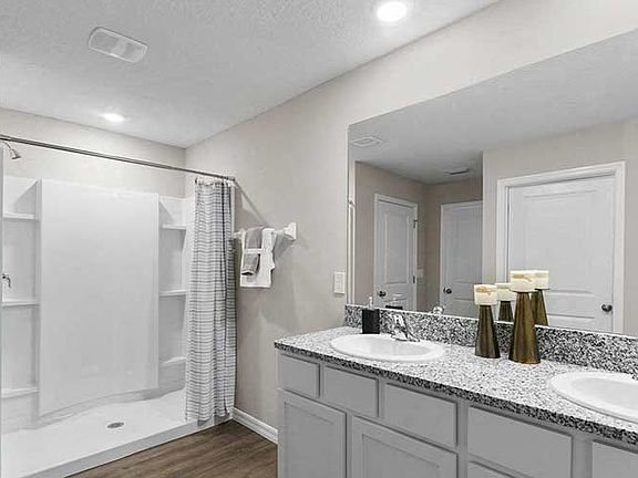 5th image of 1122 Burgundy Ct #1123BC