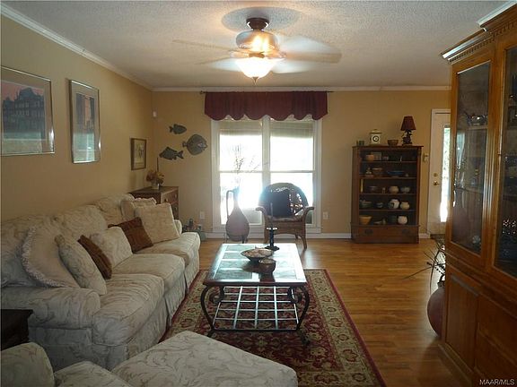 2nd image of 213 Bowling Green Dr