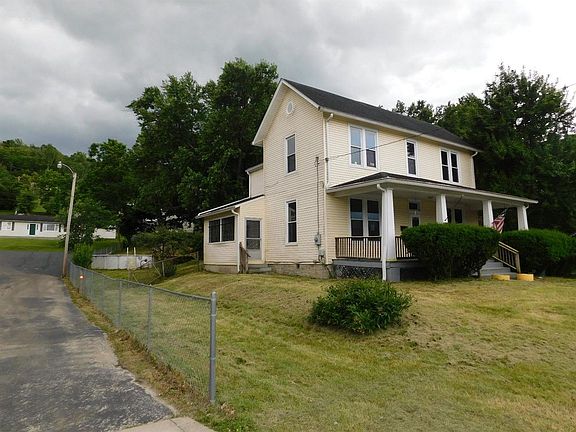 2nd image of 505 W Conwell St