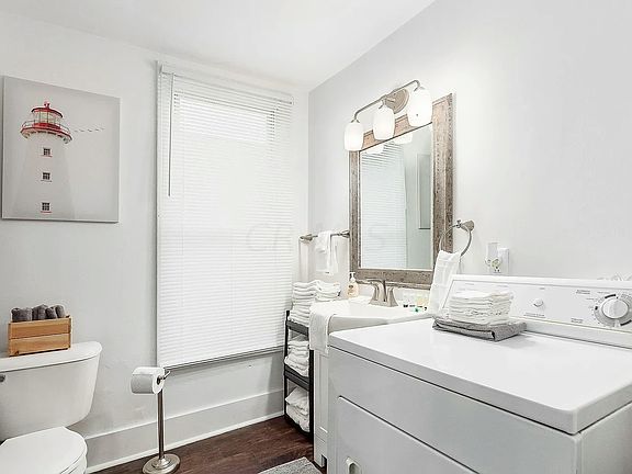 4th image of 413 S Ohio Ave #413.5