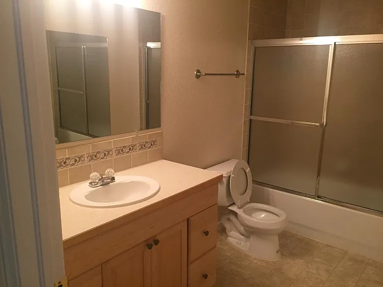 1922 Hillside Pl — Photo 13