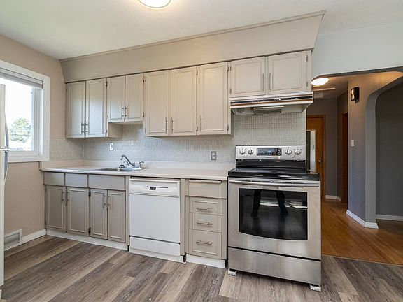 2nd image of 12322 94th St NW
