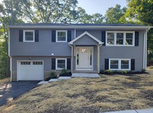 9 Spruce St, Rockaway, NJ 07866