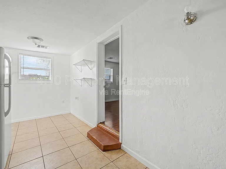 1117 N 13th St #2 — Photo 14