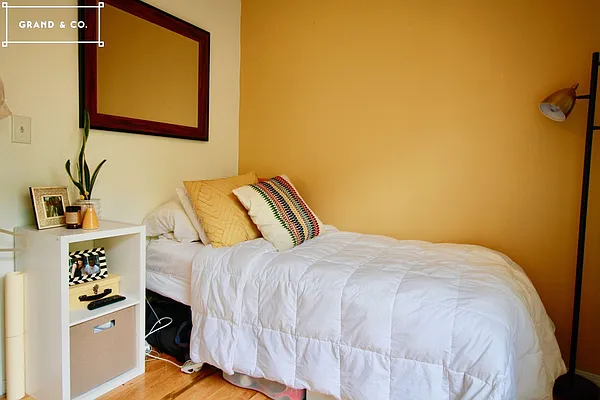 Rented by Grand & Co. | media 4