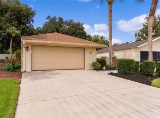 1516 S Pointe Dr, Leesburg, FL 34748