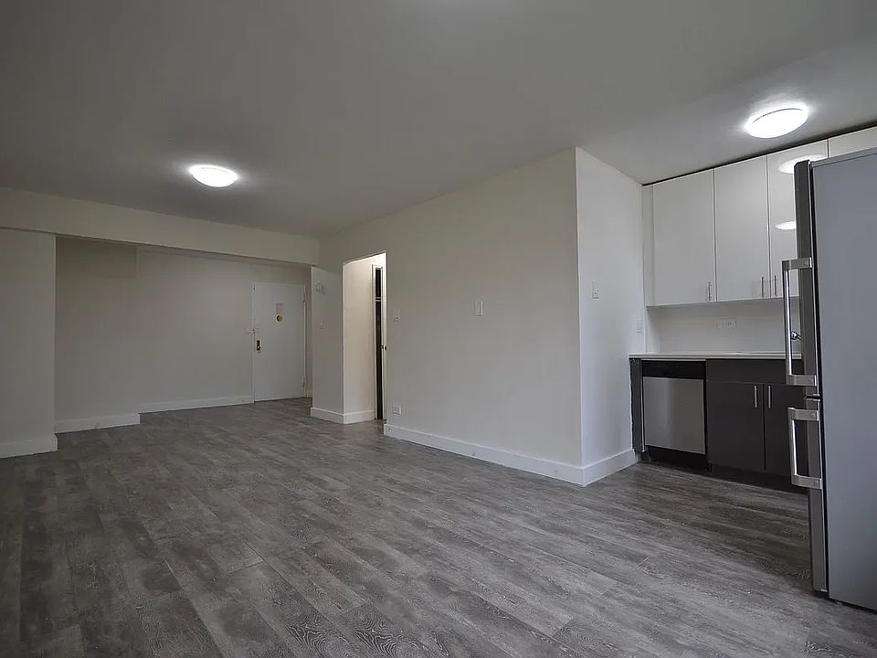 2nd image of 13225 Maple Ave APT 111