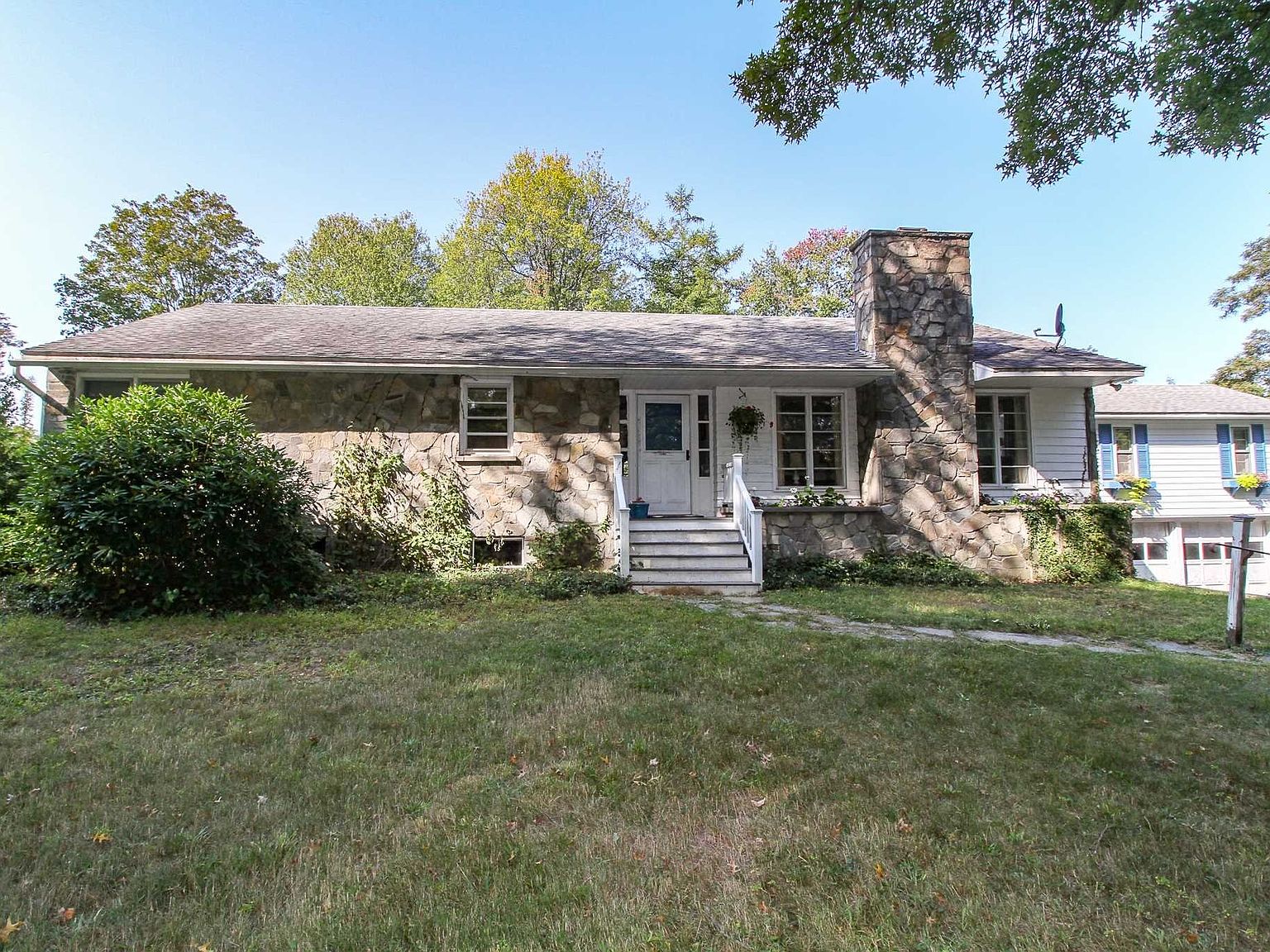 227 Marshall Rd, Hyde Park, NY 12538 | Zillow