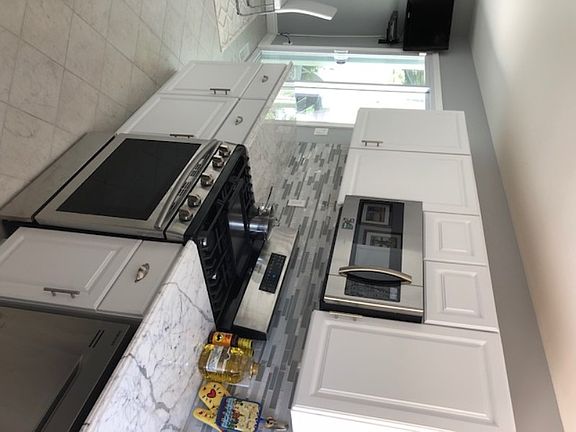 4th image of 210 N Magee St