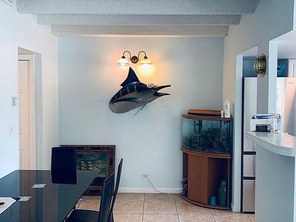 5th image of 3705 S Flagler Dr APT 25