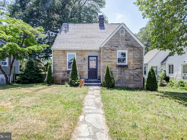 909 Beechwood Dr, Hagerstown, MD 21742