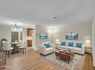 15C Cambridge Cir, Manchester, NJ 08759