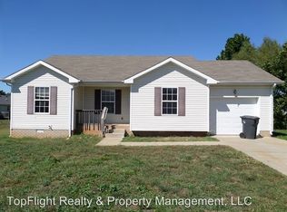 208 Ruf Dr, Oak Grove, KY 42262