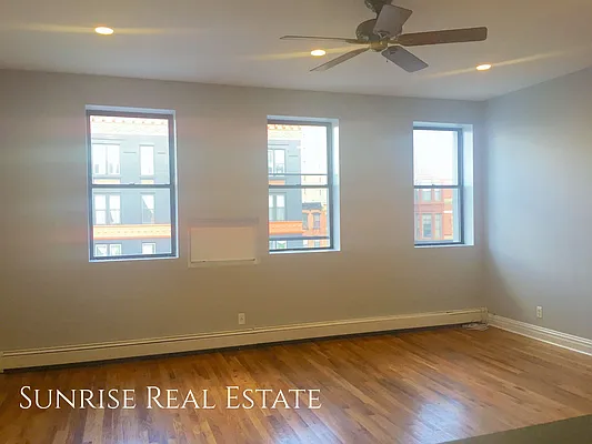 Rented by Sunrise Real Estate | media 50