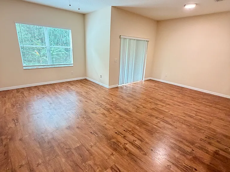 17518 Stinchar Dr — Photo 9