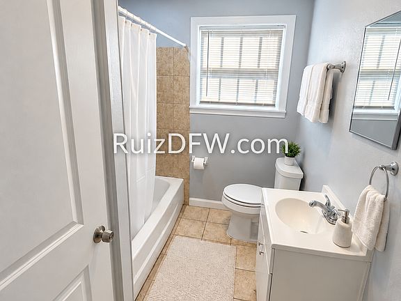 3rd image of 6816 Church St