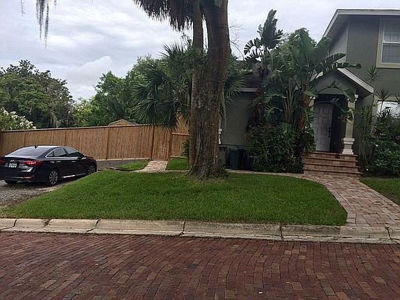 3rd image of 36808 Jefferson Ave