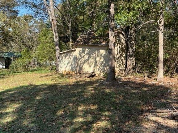 4th image of 124 Cherokee Rd